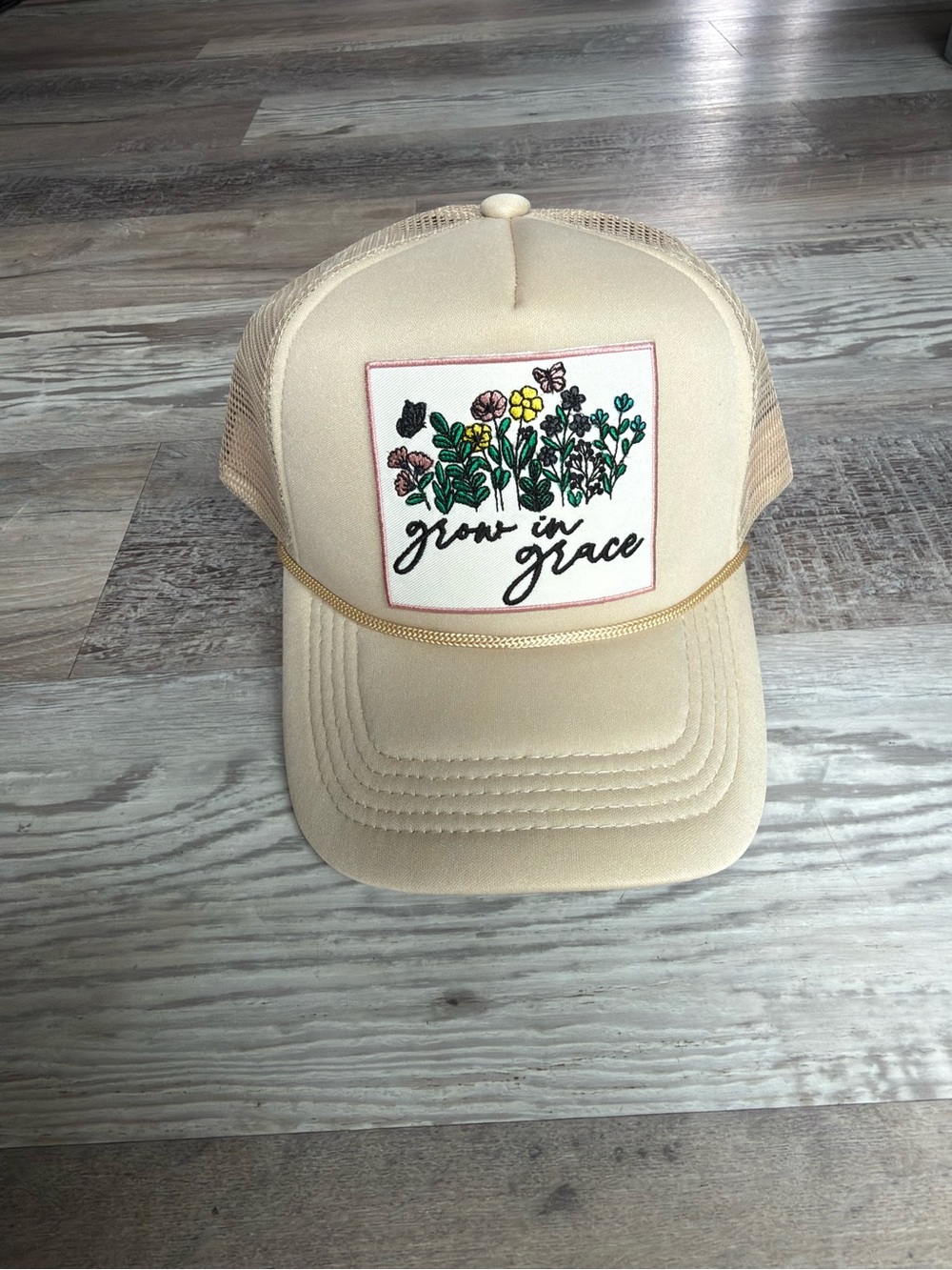 Grow in Grace Beige Womens Trucker Hat